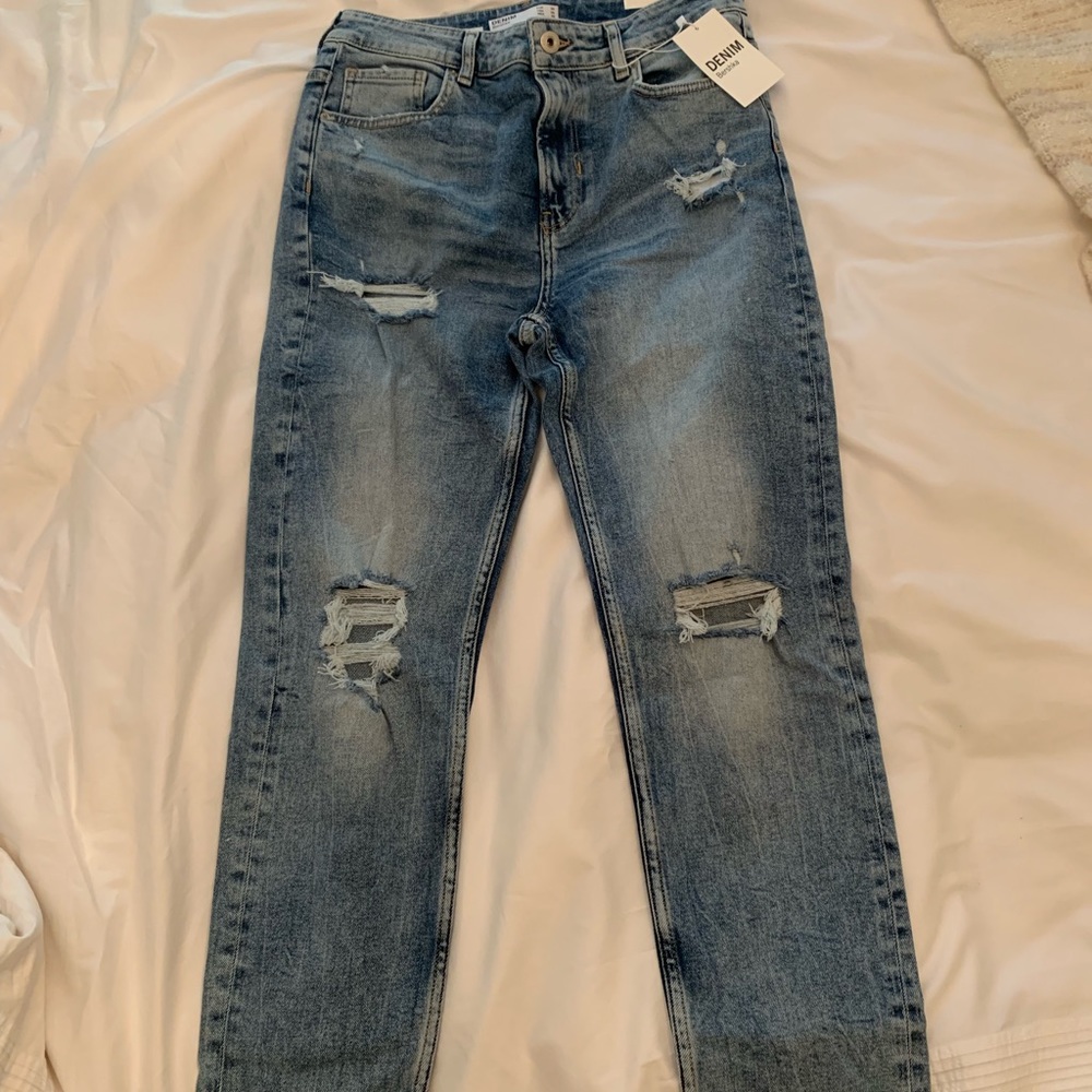 NWT Bershka Ripped Jeans